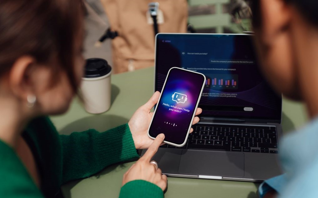 Employees Using Ai Chatbot - Ai For Smes: Driving Sustainable Growth In Volatile Business Landscape