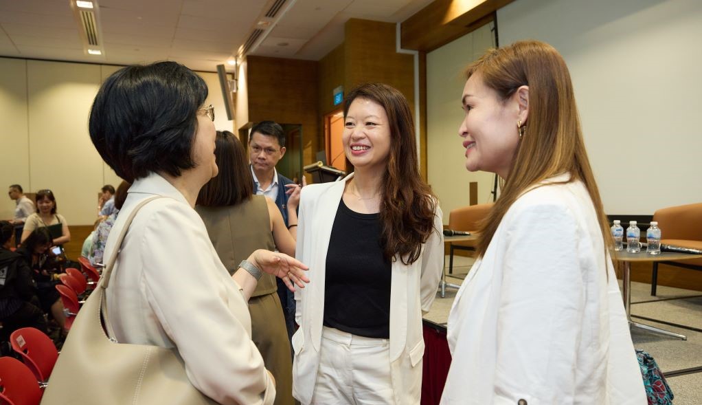 Marianne Interacting With Smes 1 - Uob Finlab Insider: Marianne Tan, First Vice President, Uob Finlab And Partnerships