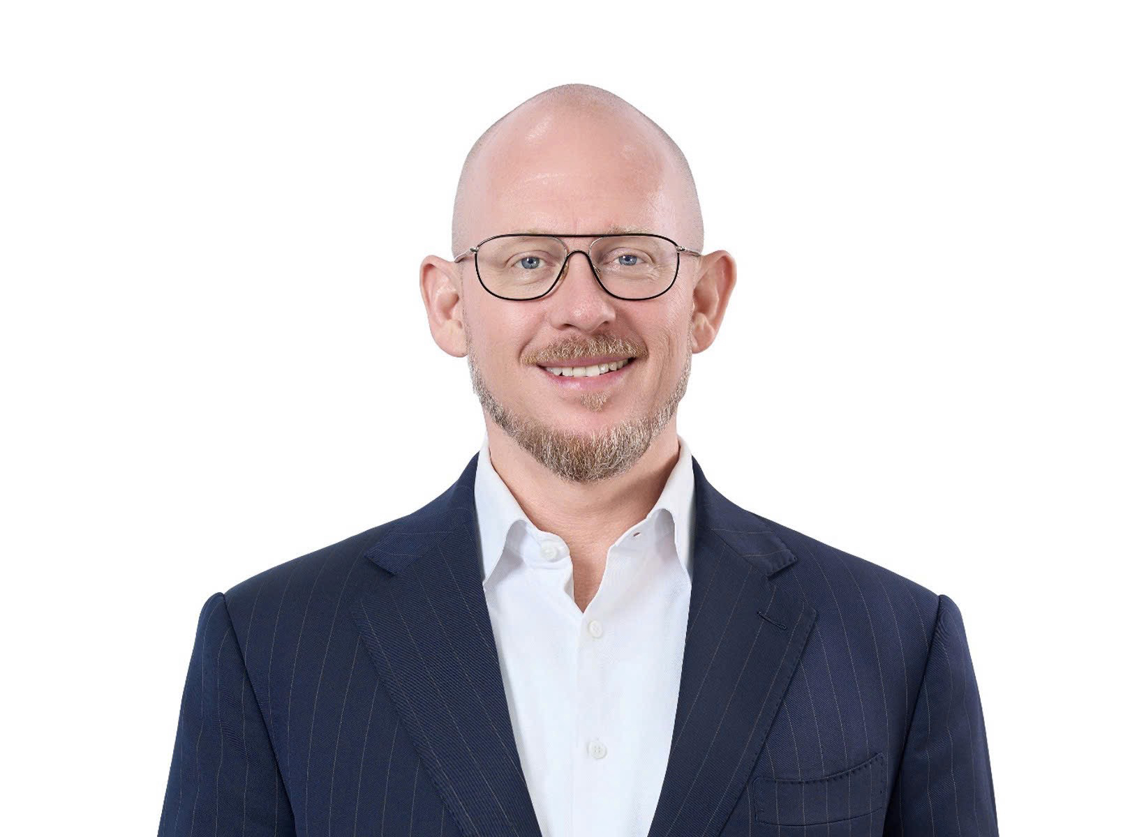 Justin Peter Gisz Kinstellar - Uob Women In Business Vietnam: Ai Showcase Day