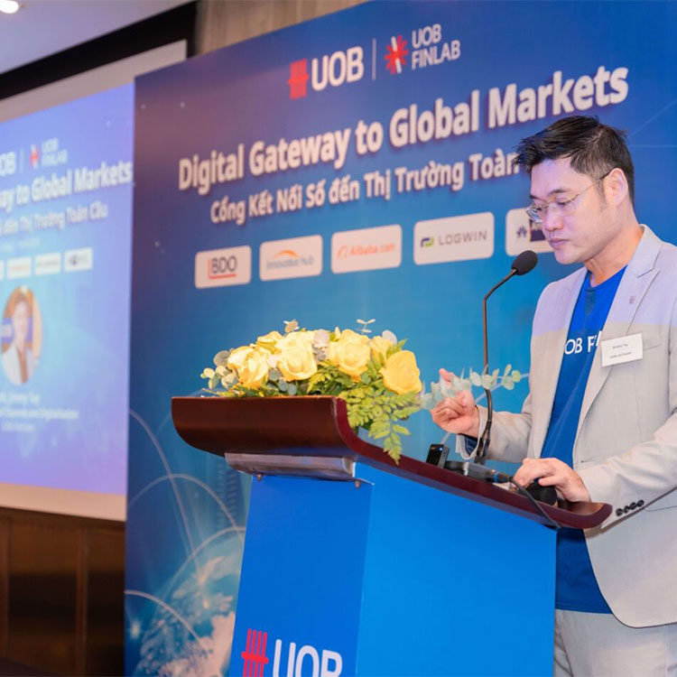 Uob Finlab Regional Vietnam Businesses Cross Border Trade - Vietnam